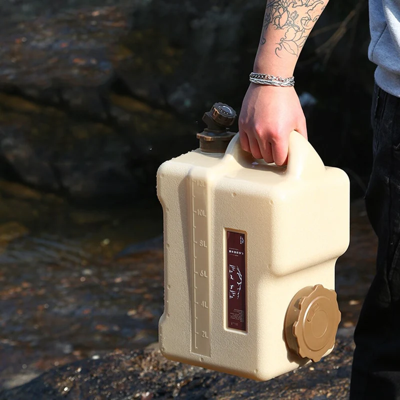 Seau à eau extérieur 12L voiture Portable de qualité alimentaire PE seau de stockage d'eau minérale pure avec robinet et couvercle réservoir d'eau en plastique
