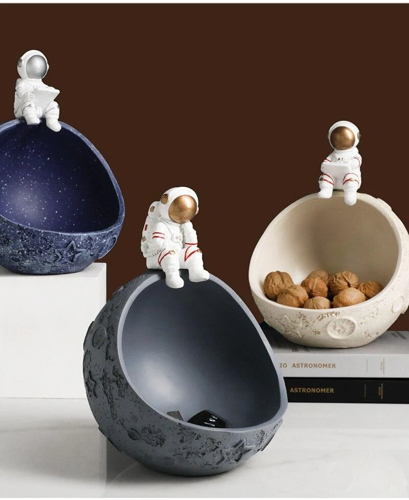 Artisanat moderne astronaute articles divers stockage Miniature modèle maison salon décoration Figurines résine ornements cadeaux d'anniversaire