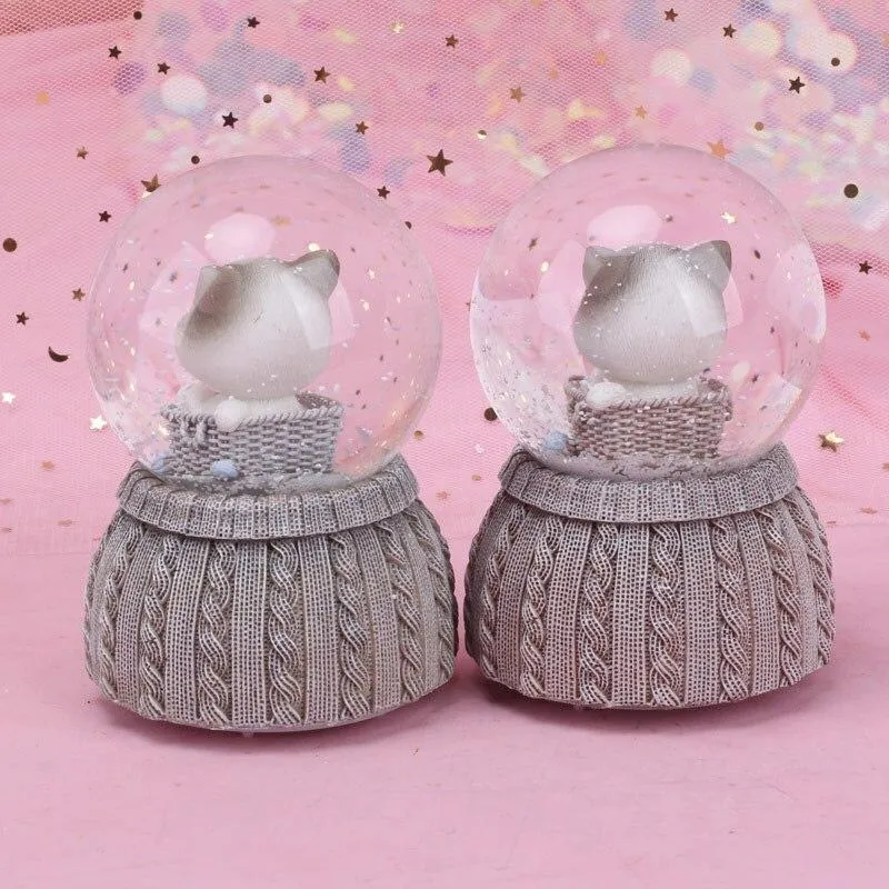 Fait à la main chat chanceux tricoté boule de cristal Base résine Figurine décoration de la maison accessoires dessin animé chat ornement boîte à musique décor de mariage cadeau