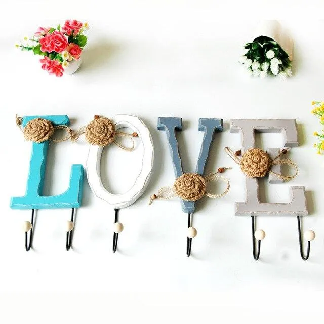 Américain rétro en bois lettre d'amour tenture murale crochets ornements manteau fer cintre crochet décoratif crochet décoration de la maison artisanat cadeaux