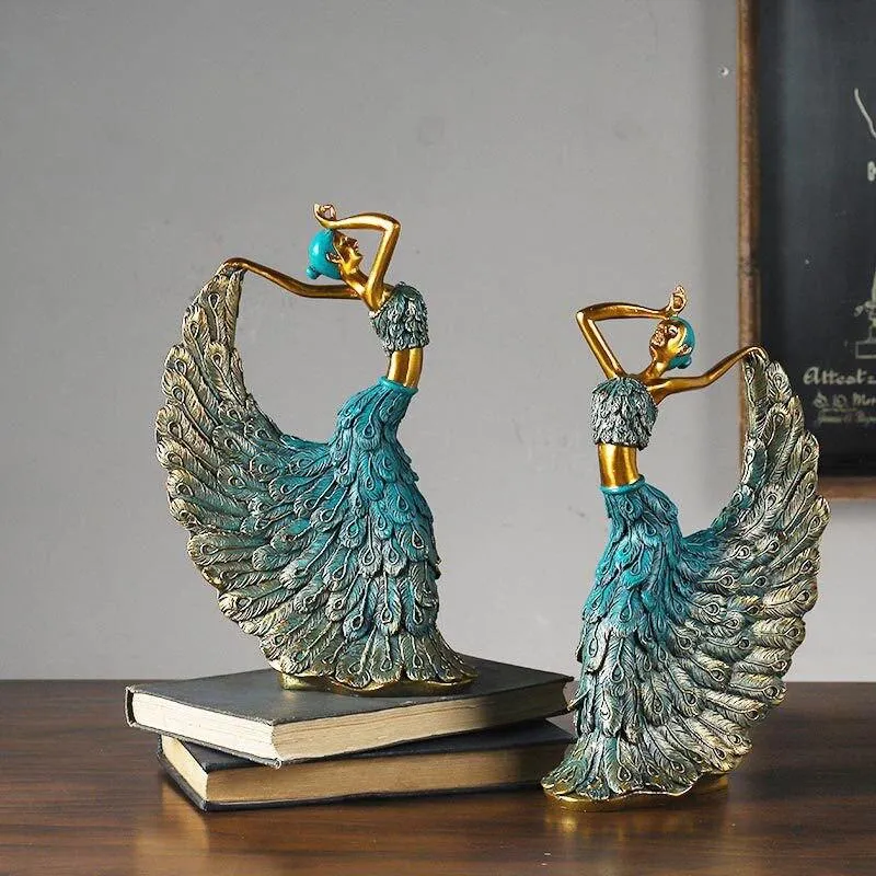 Ornements de résine de fille de danseur de paon classique fait à la main pour la décoration de la maison accessoires de décoration de mariage Figurines cadeaux d'anniversaire