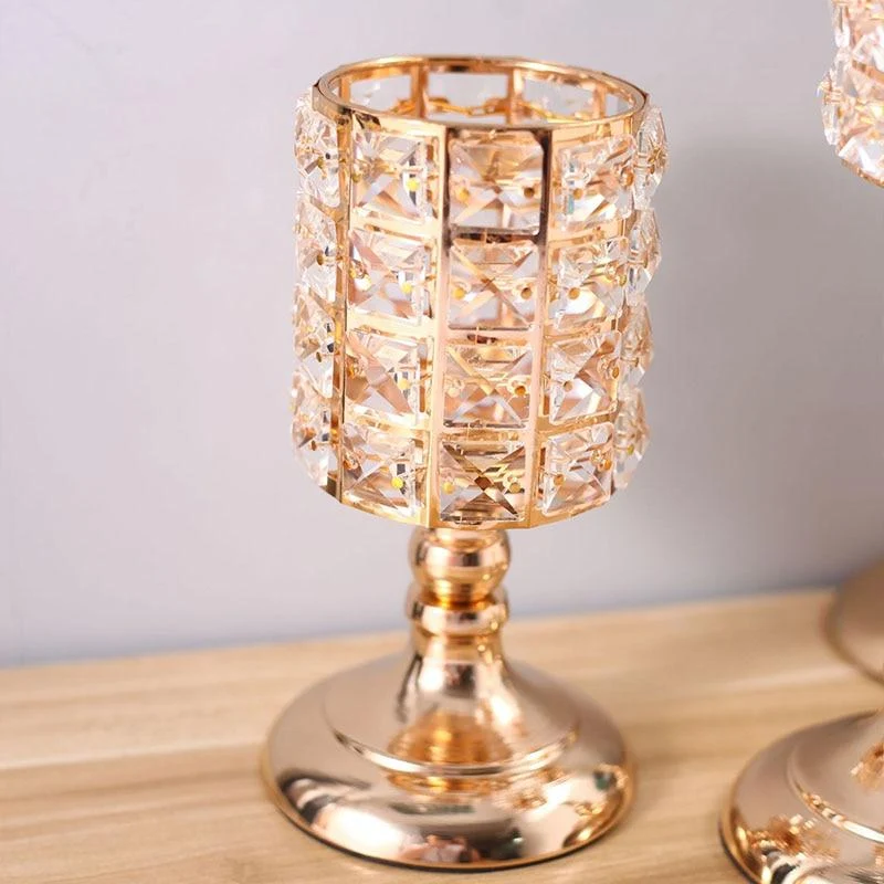 Bougeoirs en cristal modernes faits à la main Centres de table de mariage Ornements en métal Chandelier Décoration de la maison Artware Décoration de mariage Cadeau