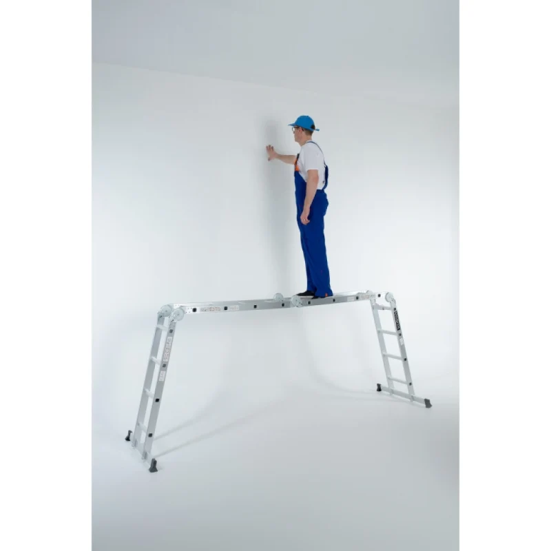 Echelle multifonction pliable 4 x 4 marches - hauteur 4.6 m + plateformes