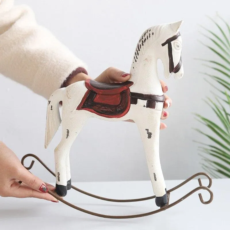 Statue de décoration européenne créative corde de chanvre en bois cheval à bascule cadeau fait main décoration de la maison accessoires ornement de cheval