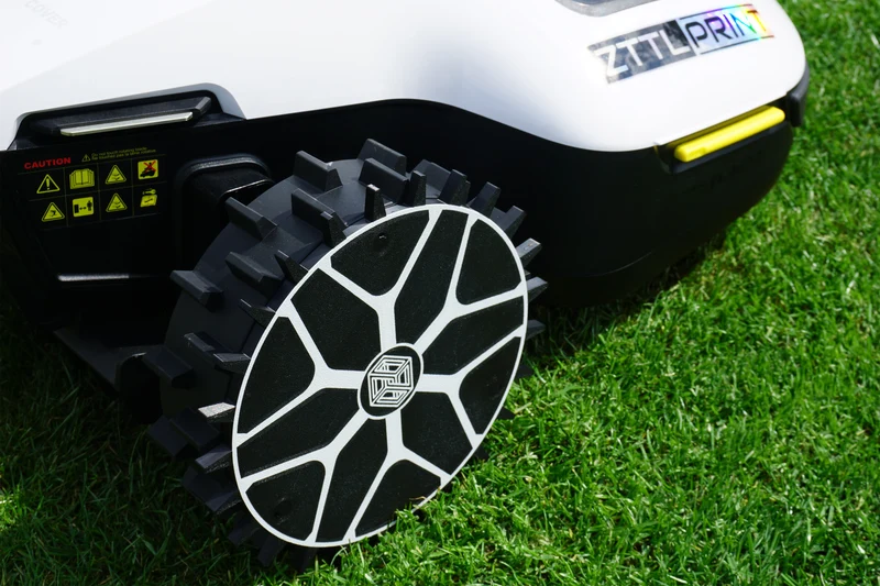 Mammotion Yuka mini Mähroboter Performance Komplettpaket Spikes