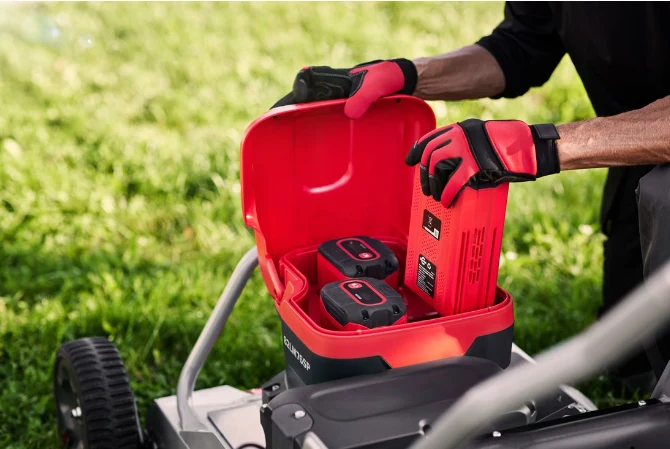 Tondeuse professionnelle tractée – 76 cm – 82V