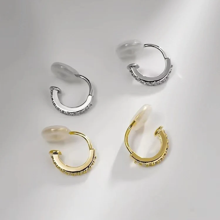 Simple Daily Exquisite Small Ear Clip One-piece Painless