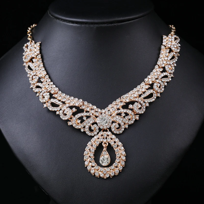Crystal Luxury Clavicle Chain Necklace Set (3-Piece)