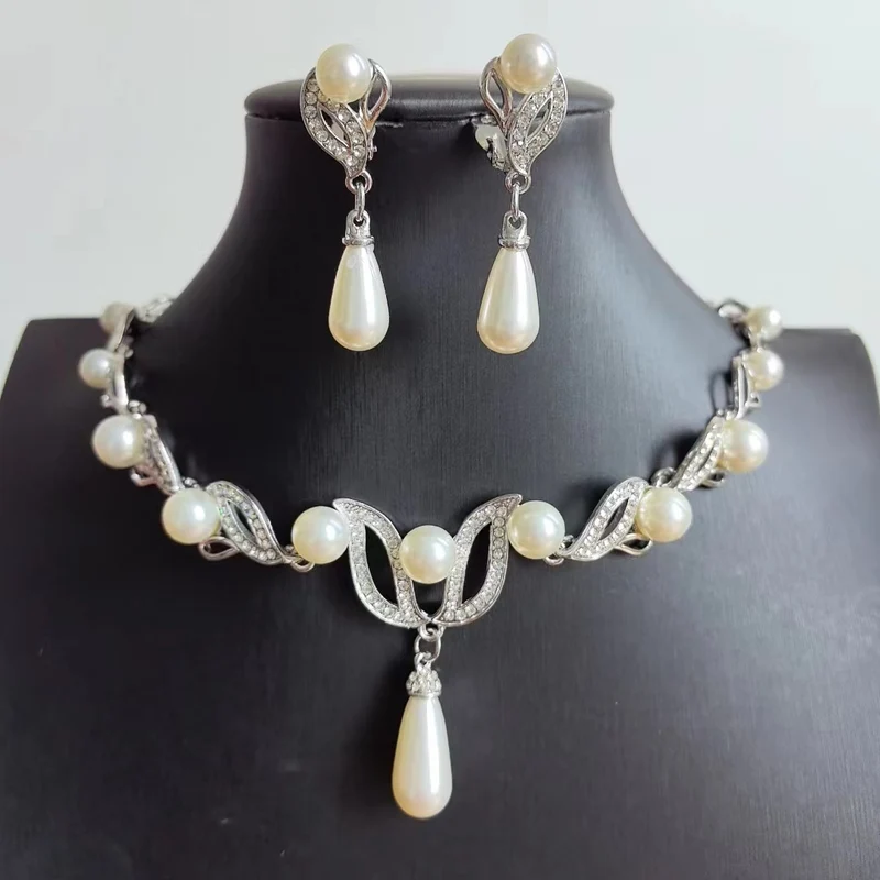 Pearl Teardrop Bridal Necklace & Earrings Set
