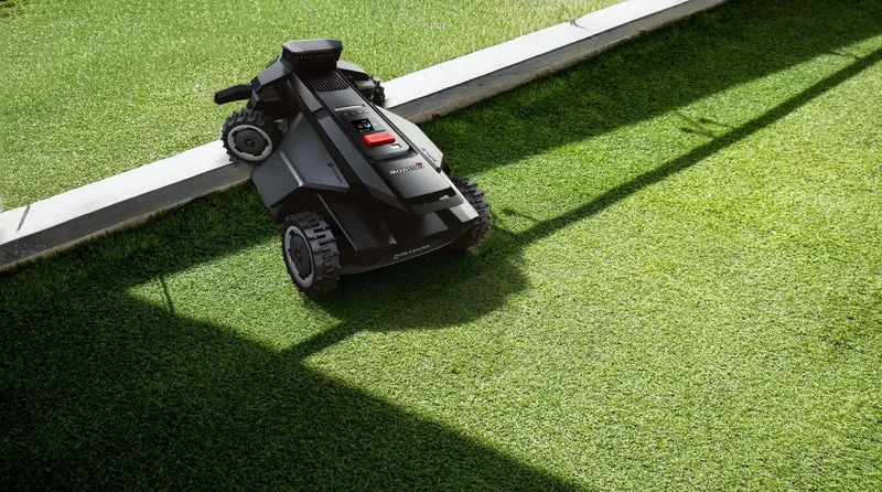 Segway Navimow X450 All-Wheel Drive Robotic Lawn Mower