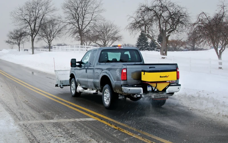 SnowEx 5.75Cuft Tailgate Spreader sp575x-1